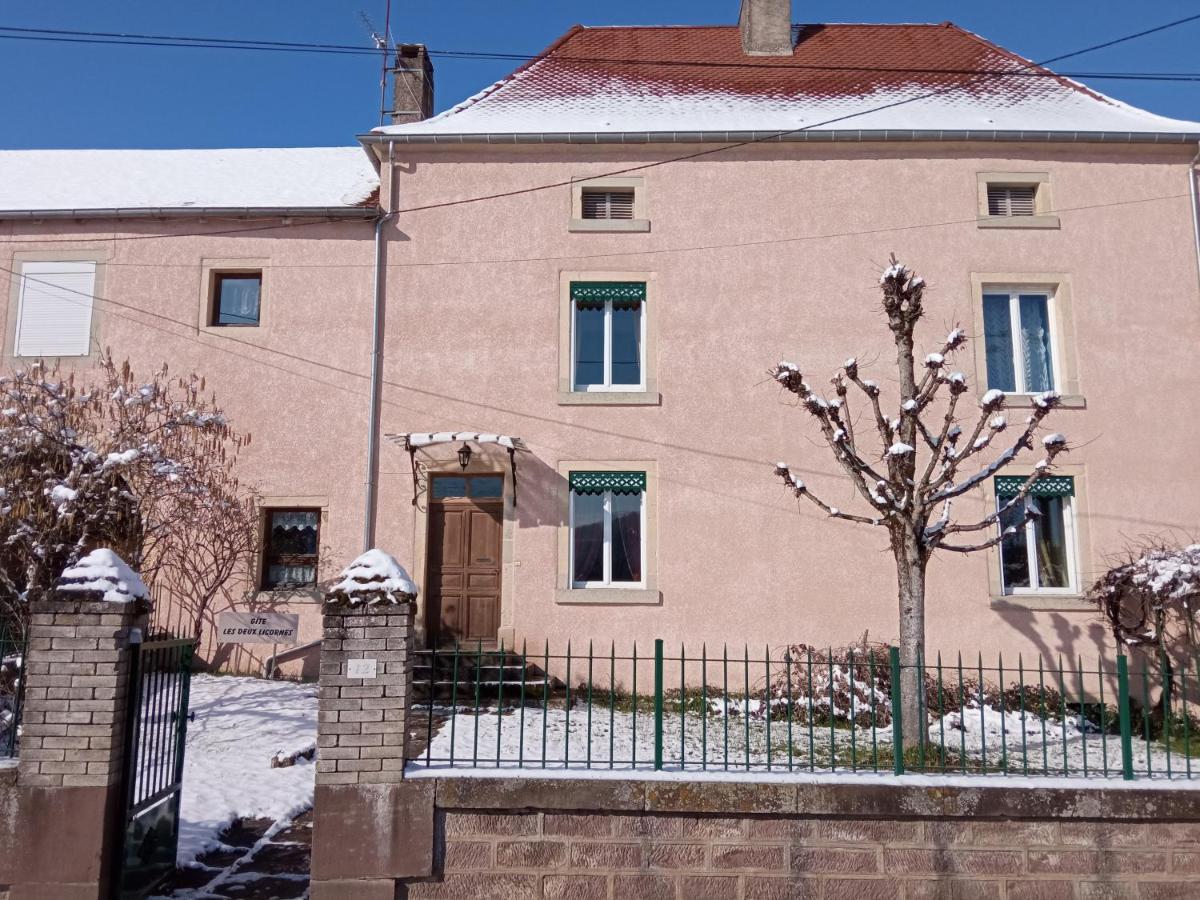 Les Deux Licornes Vila Anchenoncourt-et-Chazel Exterior foto