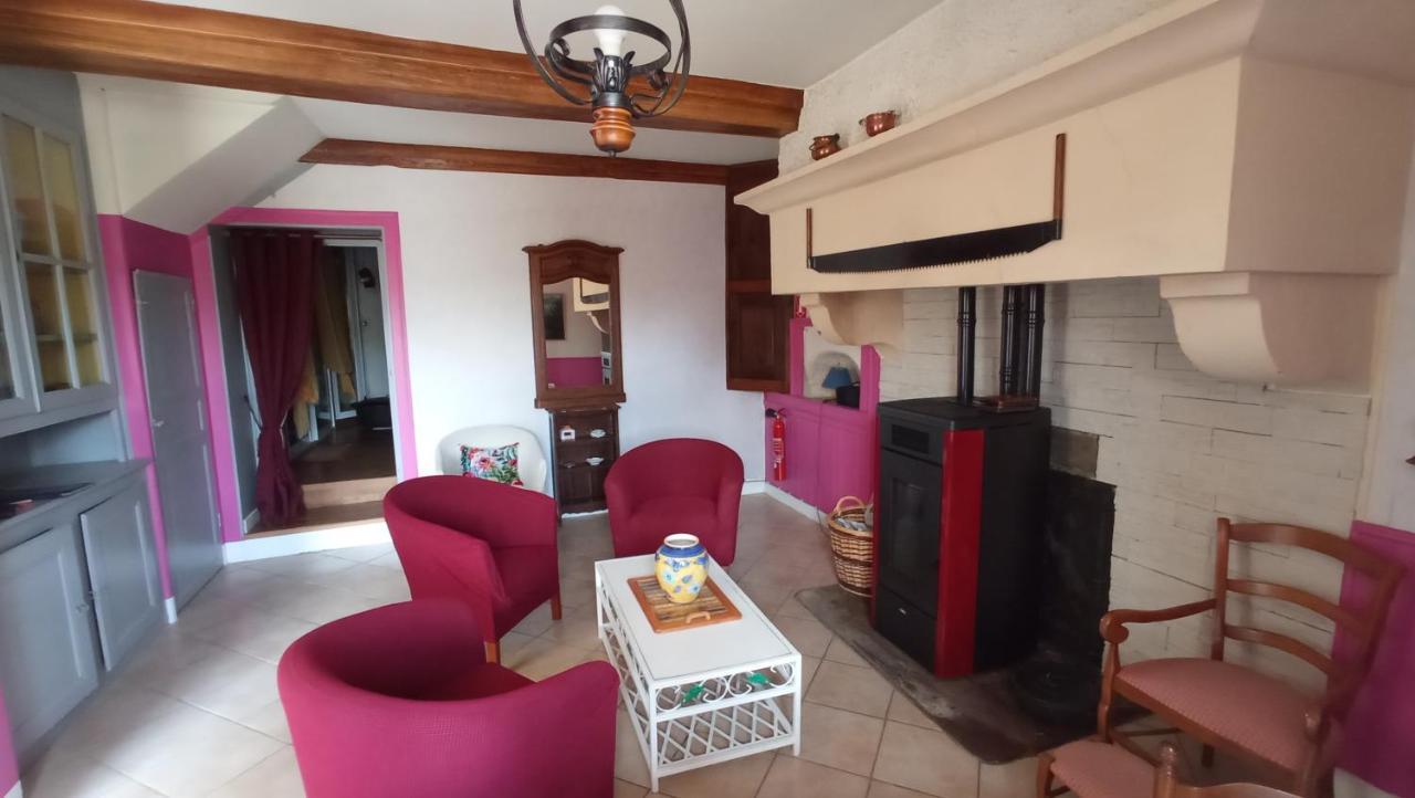 Les Deux Licornes Vila Anchenoncourt-et-Chazel Exterior foto